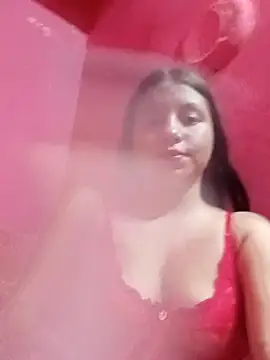 Shell Latina online show from 10.25.25