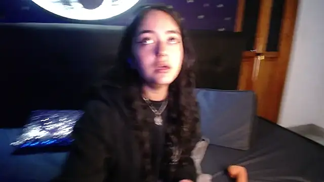 Snapshot of Fairy_marie12 chatting on 09.18.25 Fairy marie12 online show from 09.18.25