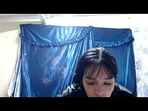 Snapshot of sharon-candy12 chatting on 09.12.25 sharon-candy12 online show from 09.12.25