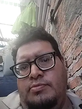 Santiagoqro85 online show from 10.13.25