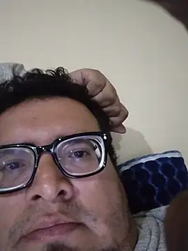 Santiagoqro85 online show from 02.04.26