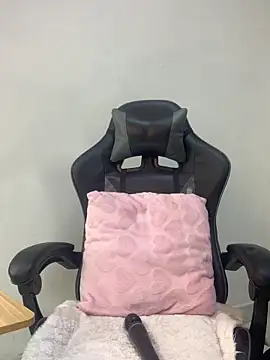 luna brown7 online show from 03.28.26