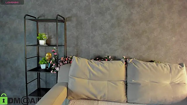 Raybe-Vins online show from 10.28.25