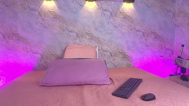 abbyrouss  online show from 11.01.25