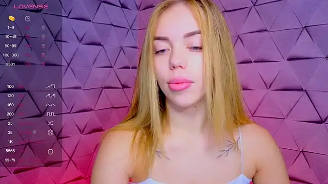 SofieSin online show from 10.04.25
