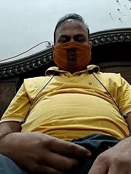 Snapshot of Famit025 chatting on 01.19.26 Famit025 online show from 01.19.26