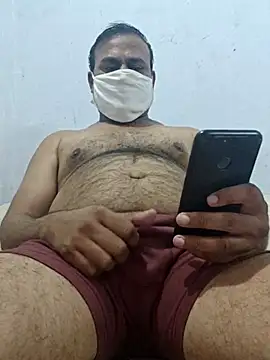 Snapshot of Famit025 chatting on 04.09.26 Famit025 online show from 04.09.26