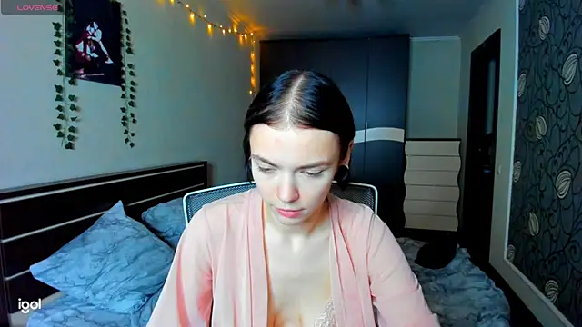 bonnybimi online show from 10.14.25