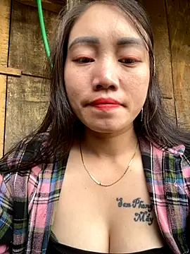 chipp-bong online show from 10.30.25