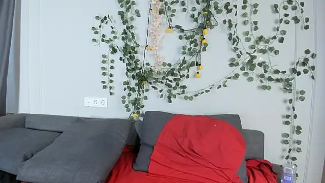 heexhia online show from 11.13.25