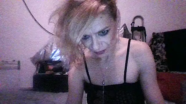 Snapshot of czech_slut_whore_wife chatting on 11.01.25 czech slut whore wife online show from 11.01.25