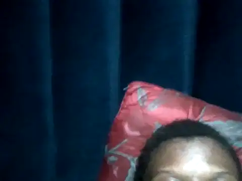 Snapshot of zwizwih chatting on 09.14.25 zwizwih online show from 09.14.25