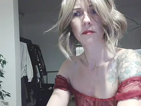 MadMadelin online show from 09.22.25