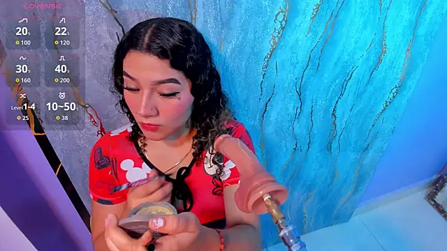 mia cataleiya online show from 10.14.25