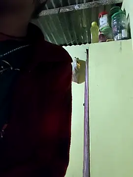 SweetKomal89 online show from 11.13.25