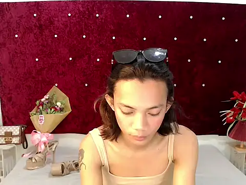 Snapshot of XxMissBEAUTYFULLxX chatting on 09.17.25 XxMissBEAUTYFULLxX online show from 09.17.25