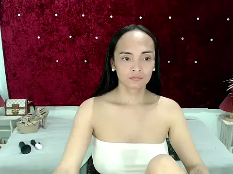 Snapshot of XxMissBEAUTYFULLxX chatting on 09.25.25 XxMissBEAUTYFULLxX online show from 09.25.25