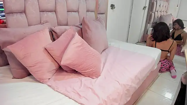 bianca naviss online show from 11.06.25