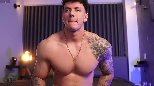 Thomas Falcon online show from 10.15.25