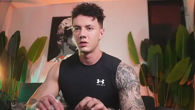 Thomas Falcon online show from 11.25.25