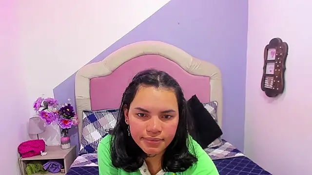 Snapshot of Angelina_rossy chatting on 10.09.25 Angelina rossy online show from 10.09.25
