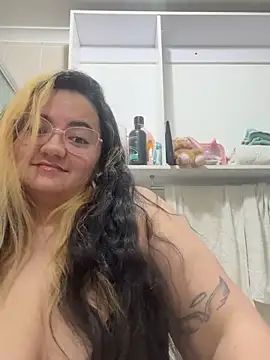 Snapshot of Sofia_dolly2569 chatting on 09.13.25 Sofia dolly2569 online show from 09.13.25