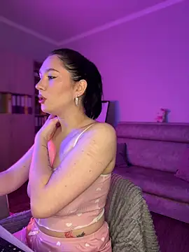 CurvyWoman- online show from 10.05.25