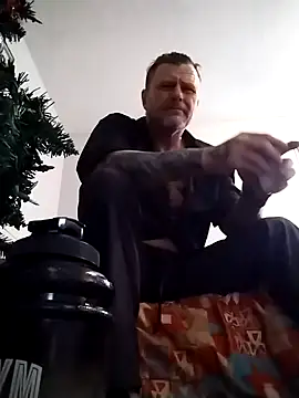 Snapshot of WiltedYeller chatting on 03.19.26 WiltedYeller online show from 03.19.26