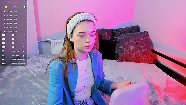 Snapshot of FlexyFox chatting on 02.05.26 FlexyFox online show from 02.05.26