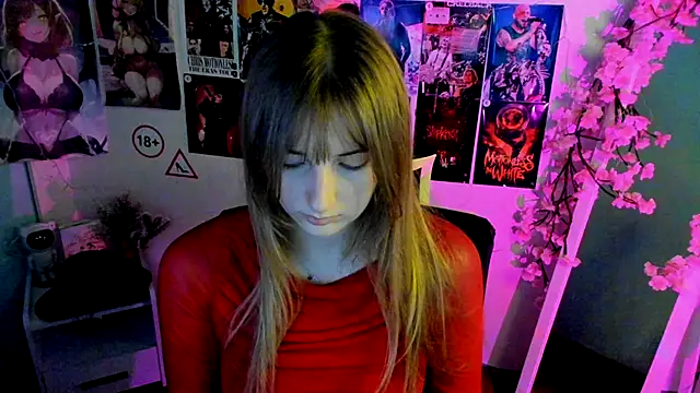 Snapshot of NeyliDream chatting on 11.24.25 NeyliDream online show from 11.24.25