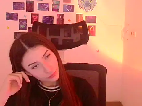 AlisaBubbles online show from 11.21.25