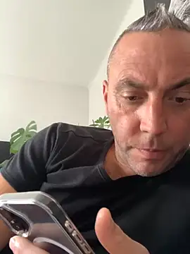 Marronglace1 online show from 10.22.25