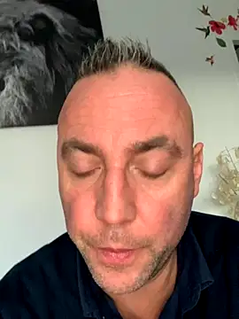 Marronglace1 online show from 11.28.25