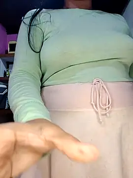 girlpee online show from 12.02.25