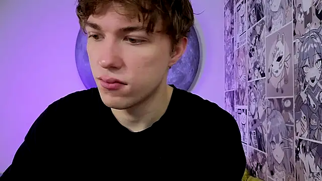 Snapshot of MarkShot_ chatting on 10.19.25 MarkShot online show from 10.19.25