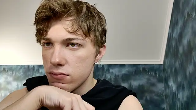 Snapshot of MarkShot_ chatting on 11.04.25 MarkShot online show from 11.04.25