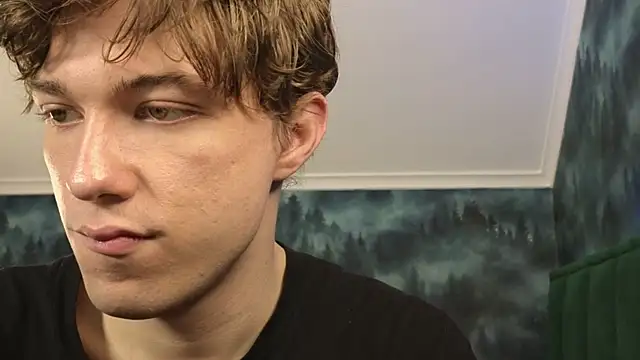 Snapshot of MarkShot_ chatting on 11.21.25 MarkShot online show from 11.21.25