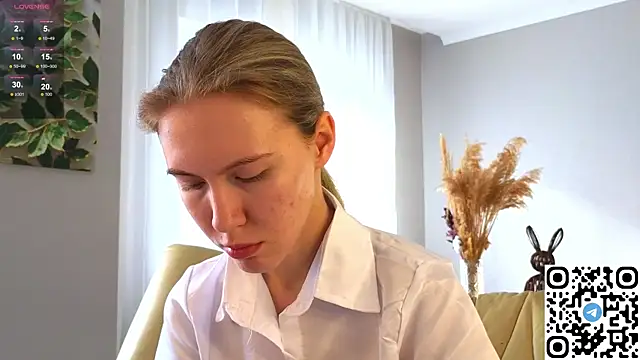 Succubelle online show from 10.17.25