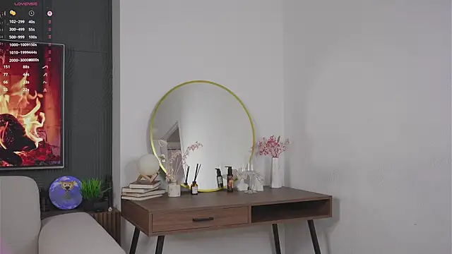 EmelySwickheimer online show from 10.16.25