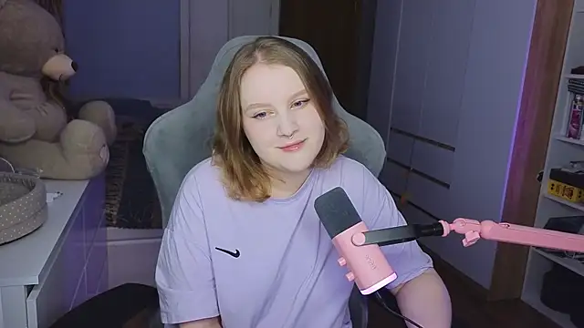 OliviaBlade online show from 11.02.25