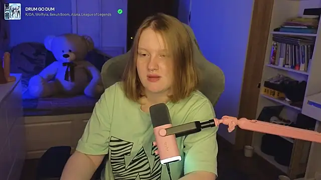 OliviaBlade online show from 11.12.25