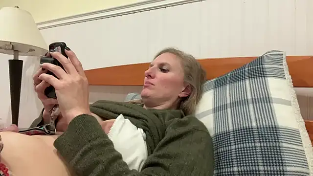 bubblytempest online show from 10.18.25