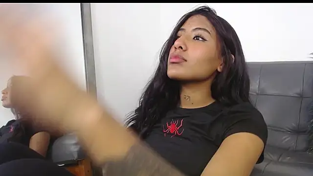 Deysha Garcias online show from 10.15.25