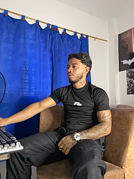 DavideVentura  online show from 10.01.25