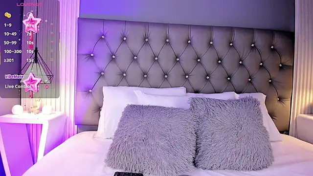 LunaBloomn online show from 03.19.26