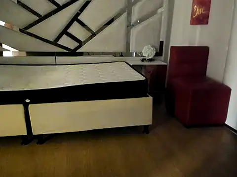 Snapshot of Kimberly_TaylorX chatting on 11.27.25 Kimberly TaylorX online show from 11.27.25