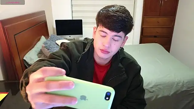 tightncuteass online show from 10.18.25