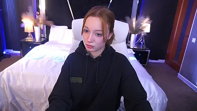 FoxyMayy online show from 10.07.25