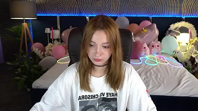 Snapshot of FoxyMayy chatting on 07.15.26 FoxyMayy online show from 07.15.26