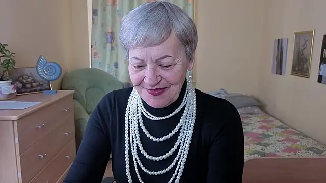 Freya Fable online show from 10.02.25